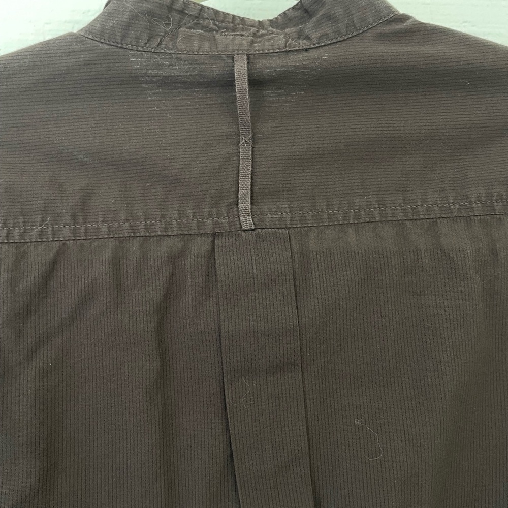 Jacob brown shirt with pleated yoke - Picture 5 of 5
